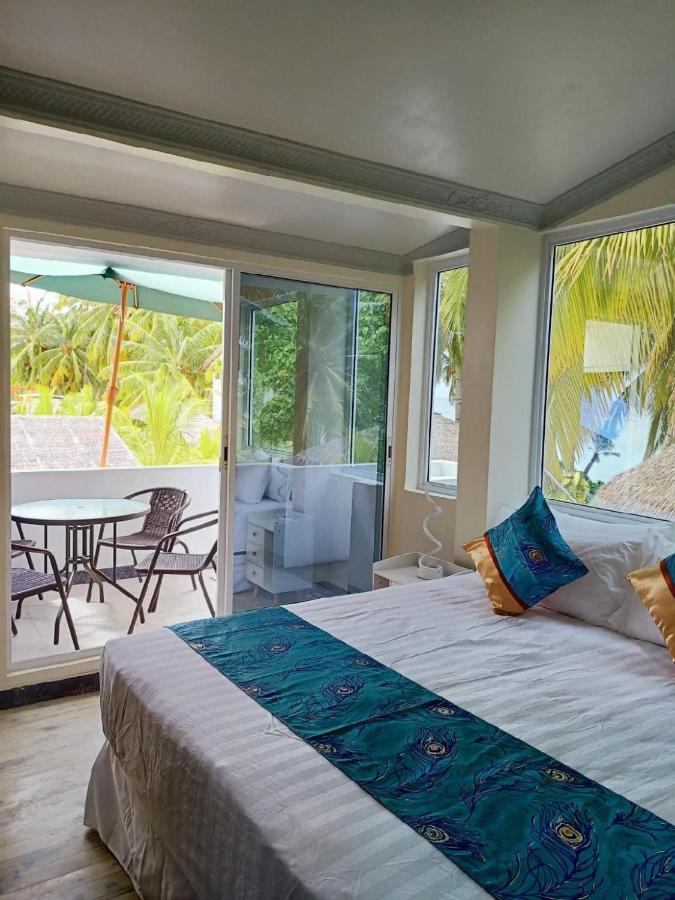 Island Life Maldives Retreat & Spa Magoodhoo エクステリア 写真