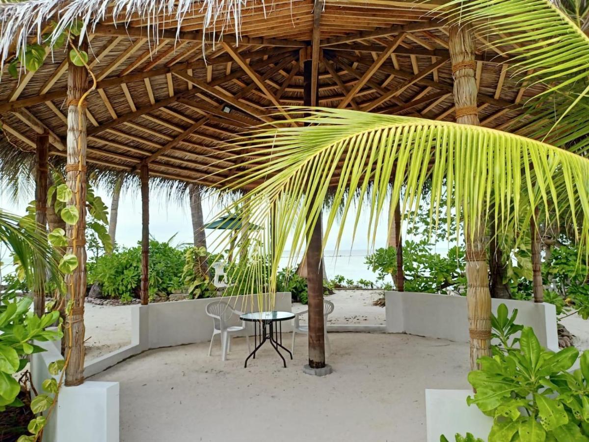 Island Life Maldives Retreat & Spa Magoodhoo エクステリア 写真