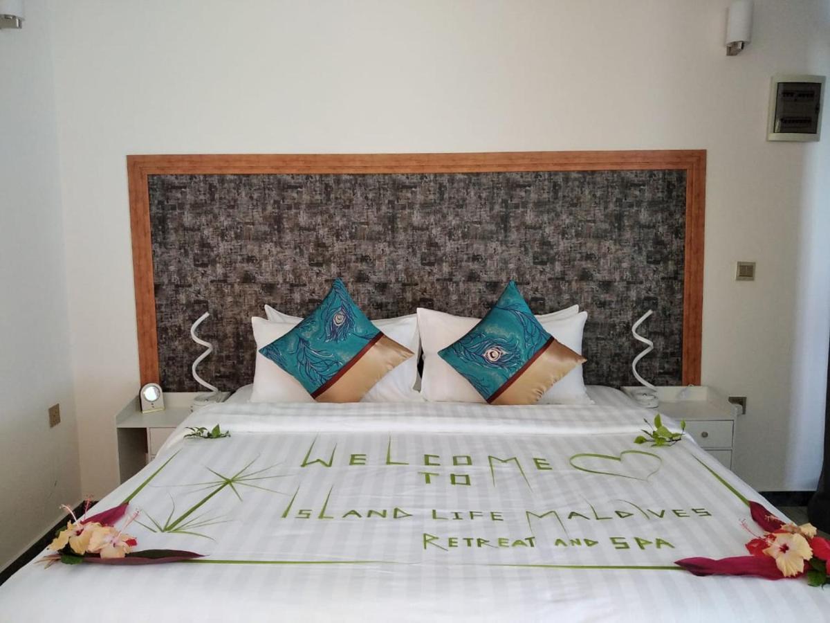 Island Life Maldives Retreat & Spa Magoodhoo エクステリア 写真